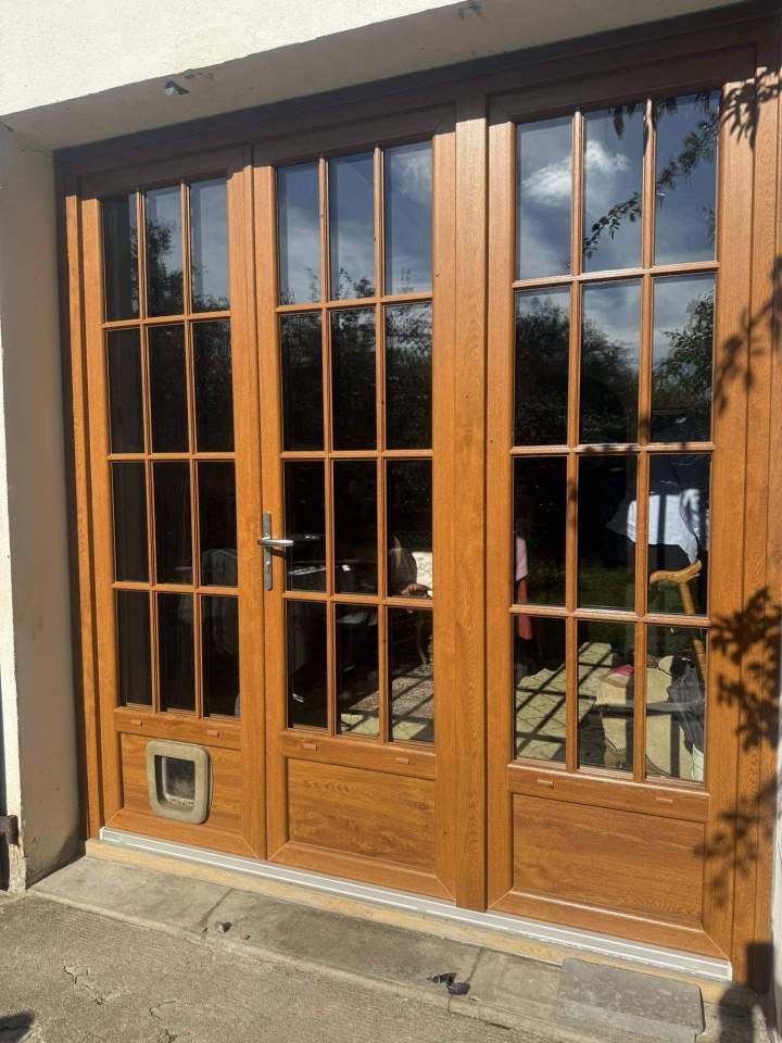 Porte fenêtre en bois Moulins